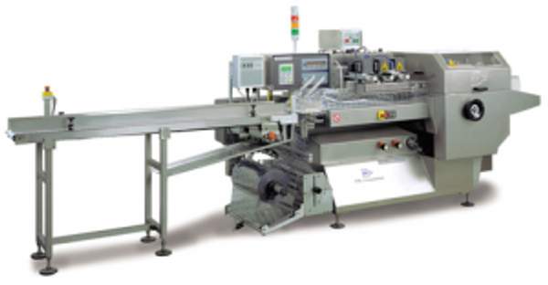 Упаковка сыра в барьерную термоусадочную пленку BDF с последующей усадкой, взвешиванием и этикетированием