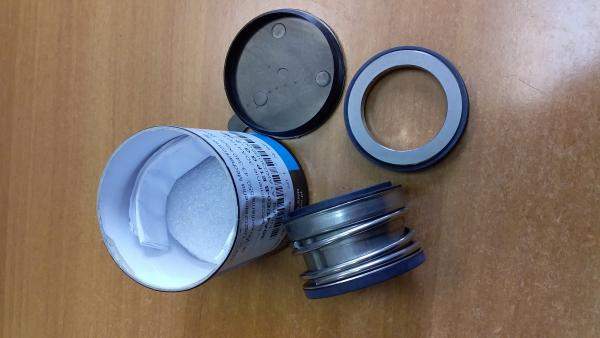 Уплотнение водяного насоса (рем/комплект) WOLA-H12 кат. 5-965.230.0