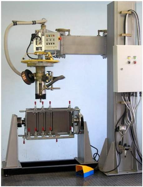 Установка АС307 для МИГ/МАГ сварки кольцевых швов "трубных решеток".