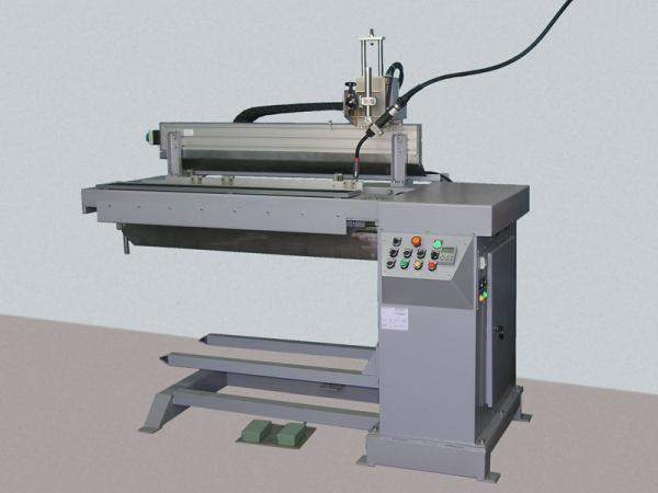 Установка АС308 для МИГ/МАГсварки продольных швов обечаек