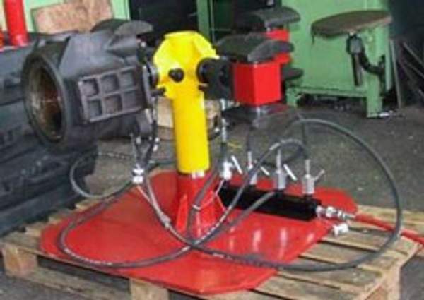 Установка для наплавки букс