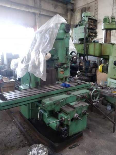 Вертикально фрезерный станок 6М13