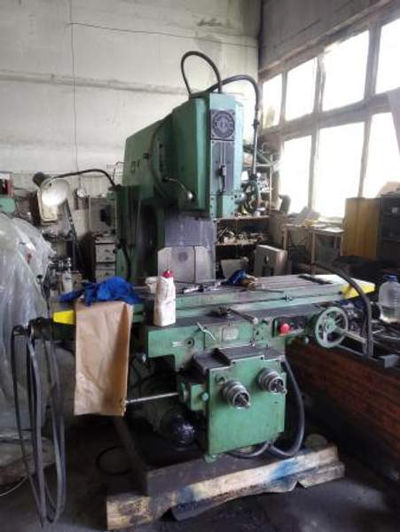 Вертикально фрезерный станок 6Р12