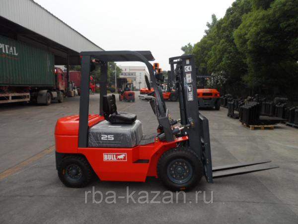 Вилочный автопогрузчик Bull FD25 DE