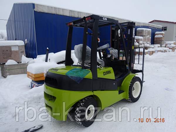 Вилочный погрузчик CLARK C35