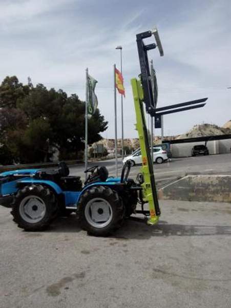 Вилочный погрузчик на трактор NIUBO SANSON