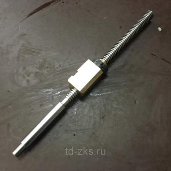 Винт поперечный подачи с гайкой 16Б16П