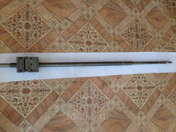 Винт поперечной подачи с гайкой 1М65 (L-1560мм ф 36 производство Рязань.)