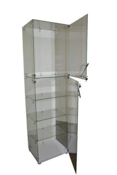 Витрина стеклянная в салон красоты