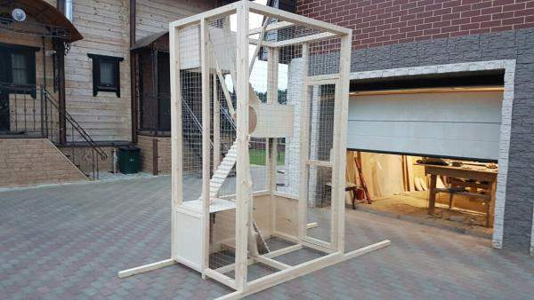 Вольеры для всех домашних питомцев.