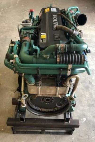 Volvo D11 двигатель Volvo 15172925