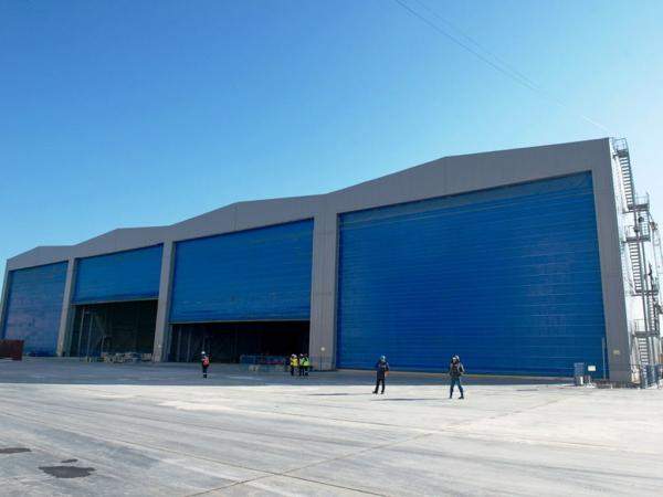 Ворота для самолетного ангара