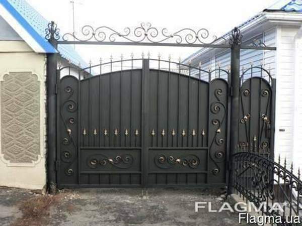 Ворота и калитки с профлиста и элементами ковки