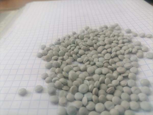 Вторичная  ПВД  молочная гранула