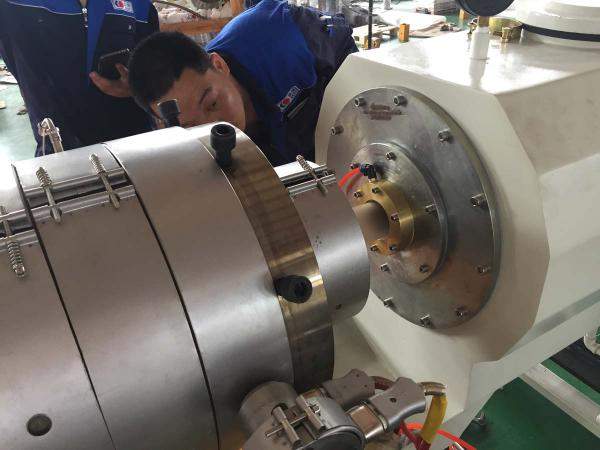 Высокоскоростная линия для производства ПЭ труб для газоснабжения