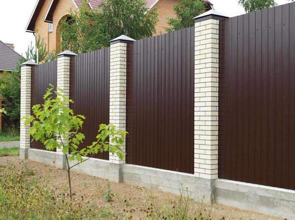 Заборы для дома