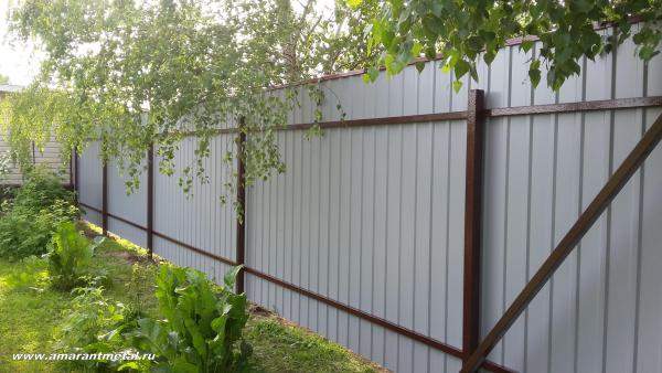 Заборы из профнастила с установкой