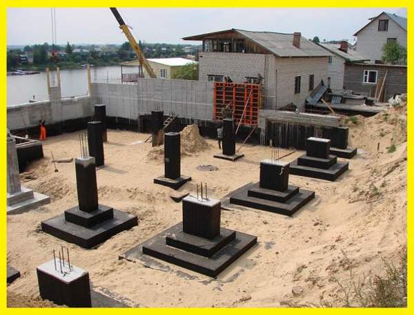 Заливка бутобетонных столбов под фундамент м3 куб