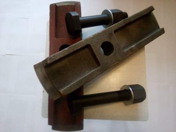 Запасные части и оснастка для люнетов станков 1А64 165 1М65 1Н65 ДИП500 ролики вилки, башмаки, пиноли, винты