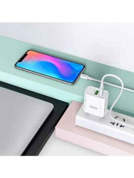 Зарядное устройство C80A PD +QC 3.0 выход USB / Type-C 20W набор с кабелем Type-C на Lightning Hoco