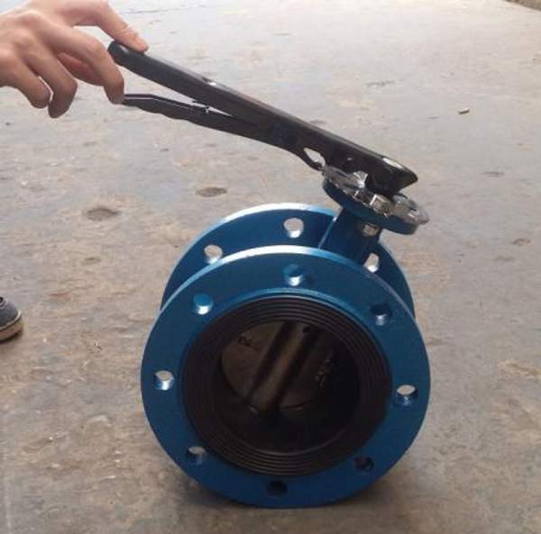 Затворы дисковые поворотные фланцевые Ду150 с ручкой, уплотнение ЭПДМ