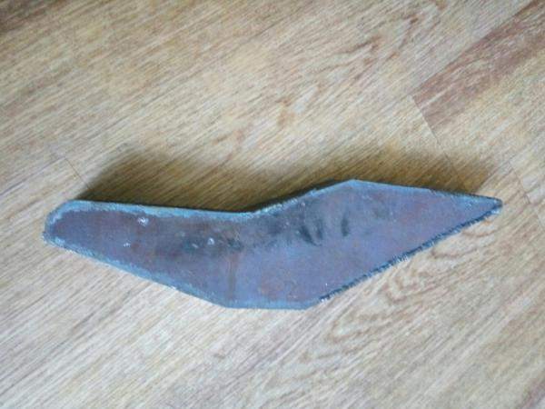 Зуб ковша ТО-18 То-28 АМК приварной