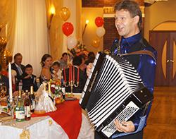 Ведущий на Юбилей в Москве недорого,     баян тамада диджей