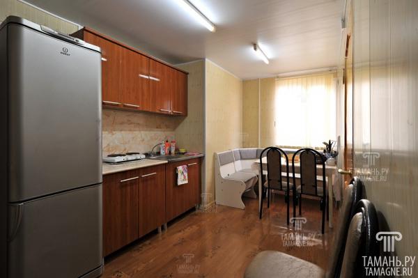 Продаю 2х-этажный коттедж с зем.   участком на берегу Азовского моря,   на базе отдыха «Отдых»,   до моря 50 метров. — фото 3