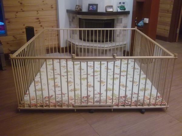 Купить большой детский деревянный манеж 2,    0х2,    0м с калиткой