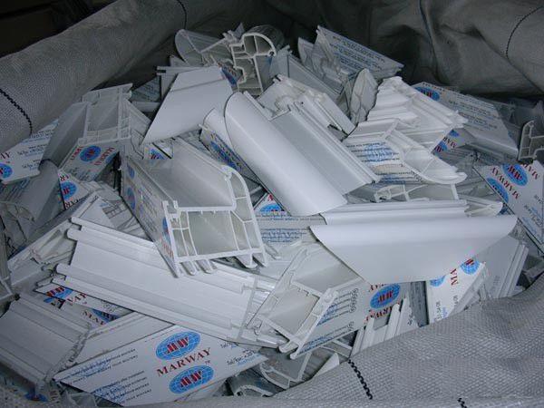 Купим обрезки оконного профиля ПВХ,            отходы ПВХ,            обрезь ПВХ в любом объёме.