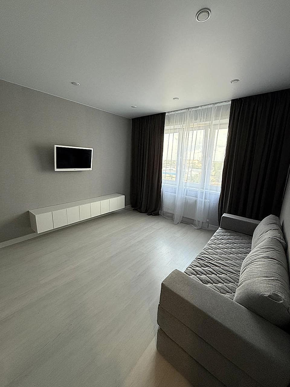 Полностью отделанная и меблированная квартира в ЖК «Печерский парк» — фото 2