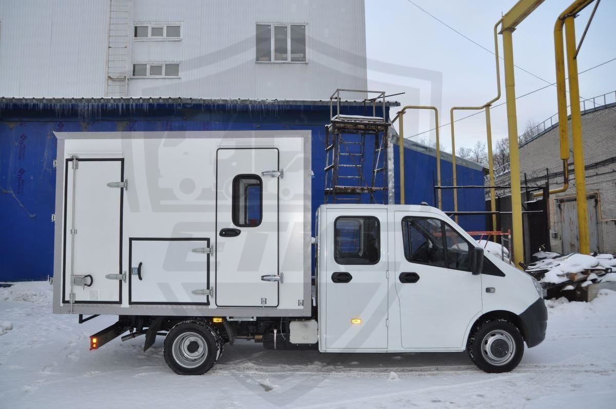 Автомобиль передвижная мастерская фурго на  базу  Газель Некст  Ферммер  с  двухрядной кабиной