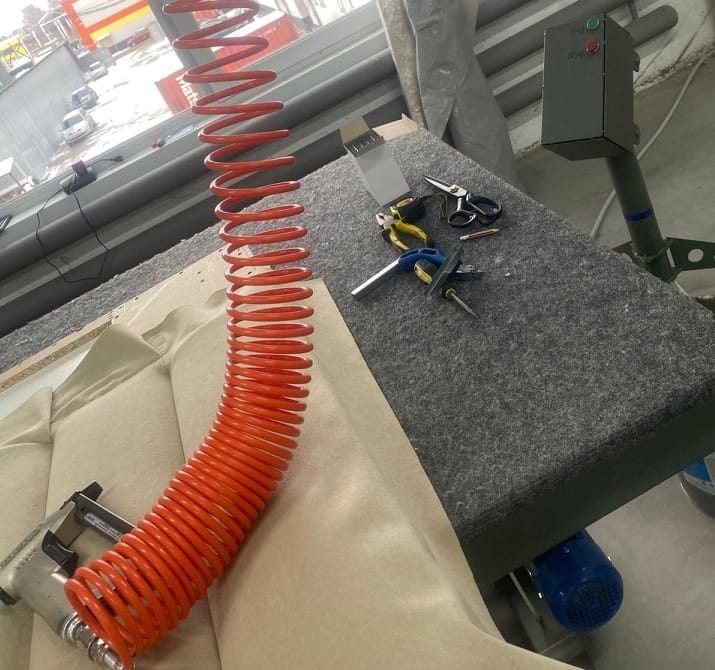 Стол подъемный ножничного типа с электроприводом — фото 3