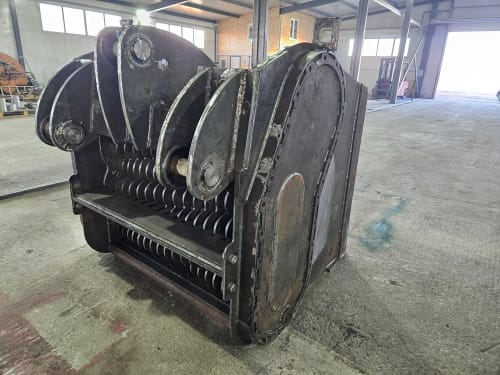 Просеивающий ковш для сортировки любого материала