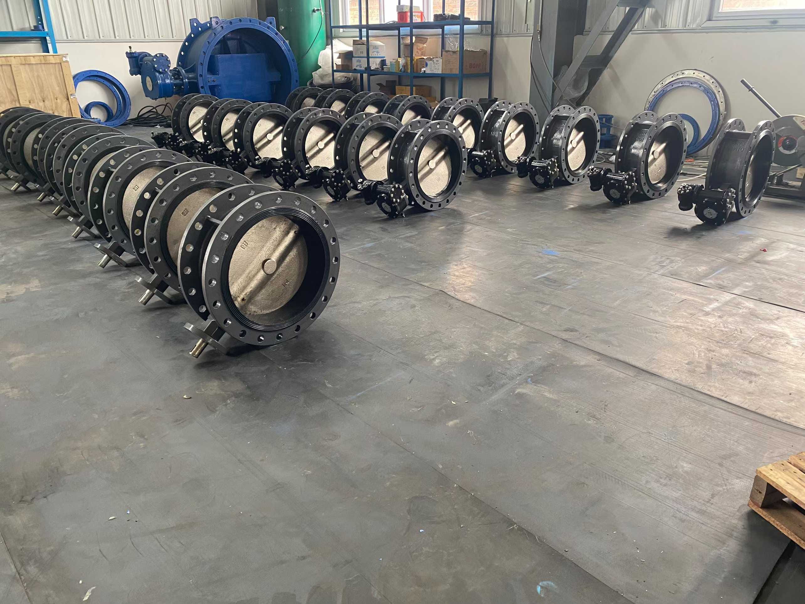 Затвор дисковый поворотный фланцевый симметричный стальной под привод