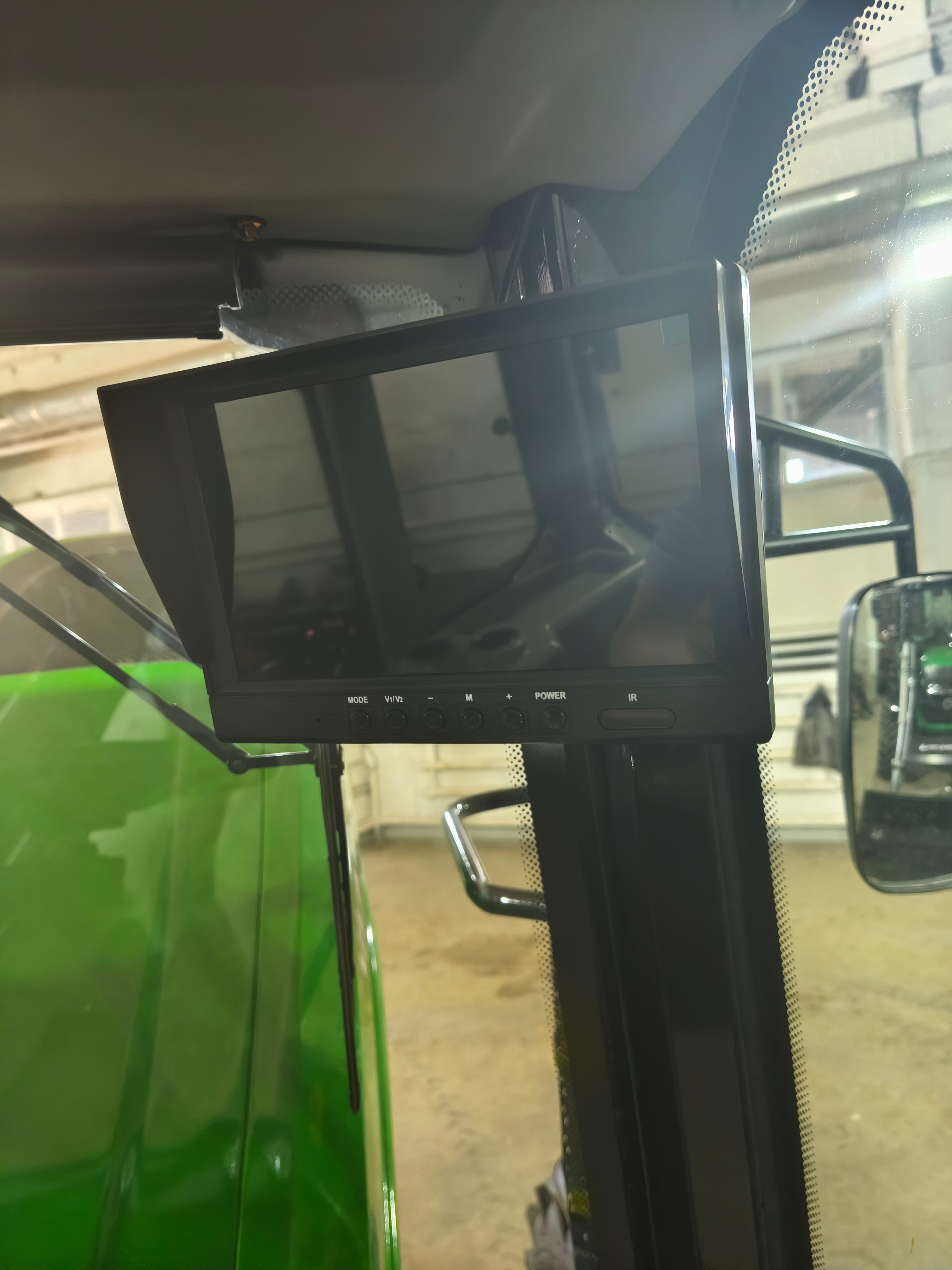 Трактор ULAN-RT 904 — фото 2