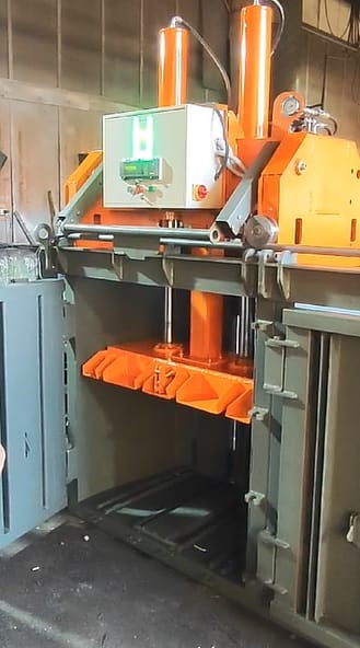 Пресс вертикальный двухкамерный Кубер-20ВР — фото 7