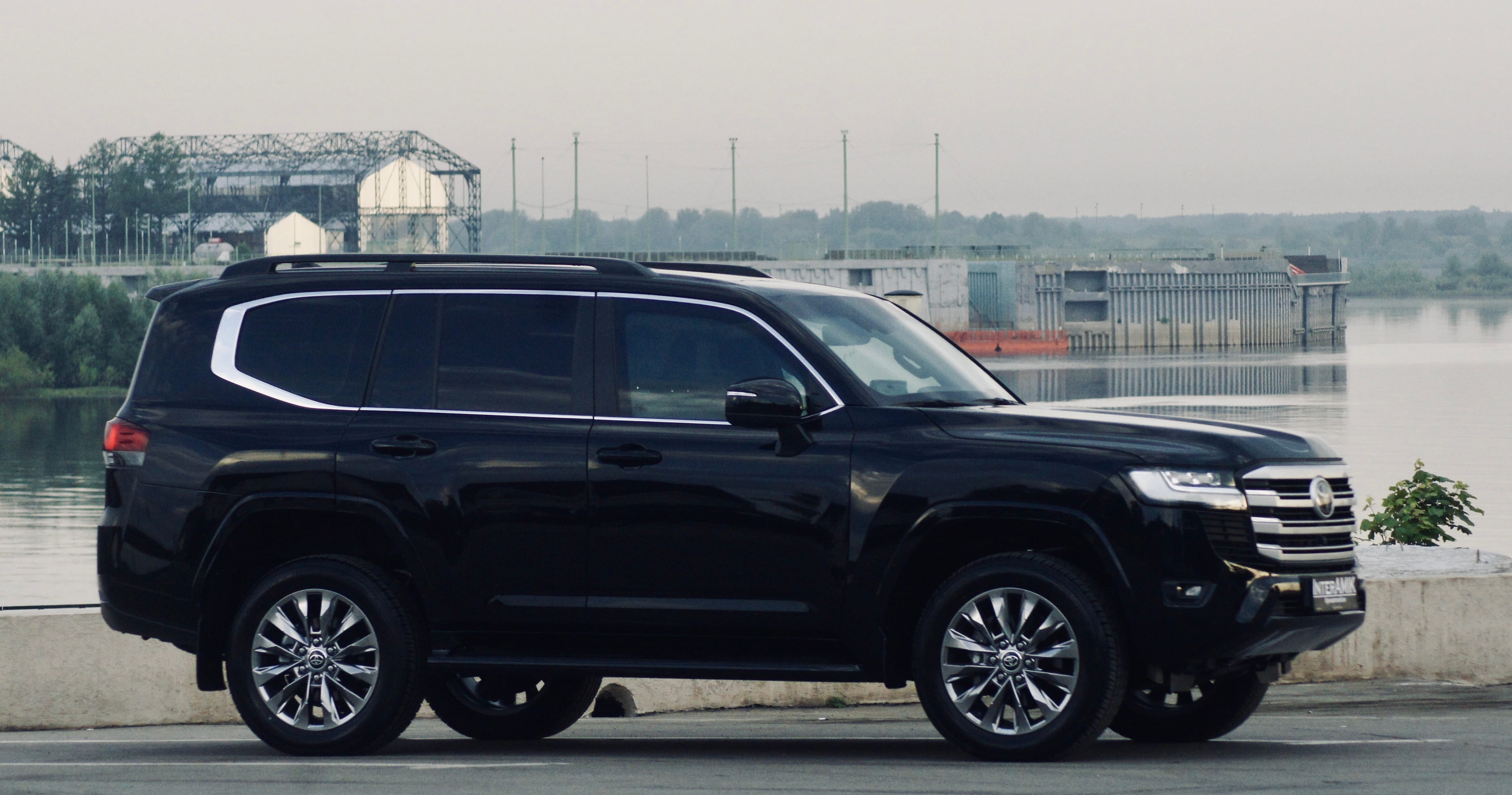 Запасные части для автомобиля Тойота Лэнд Крузер 300 — фото 2