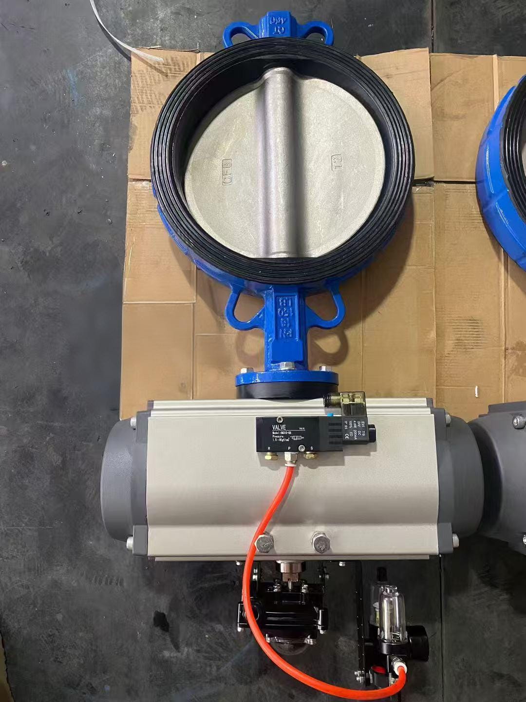 Затвор дисковый симметричный межфланцевый CF3M с пневмоприводом — фото 2