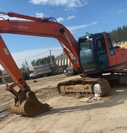 Экскаватор гусеничный в аренду