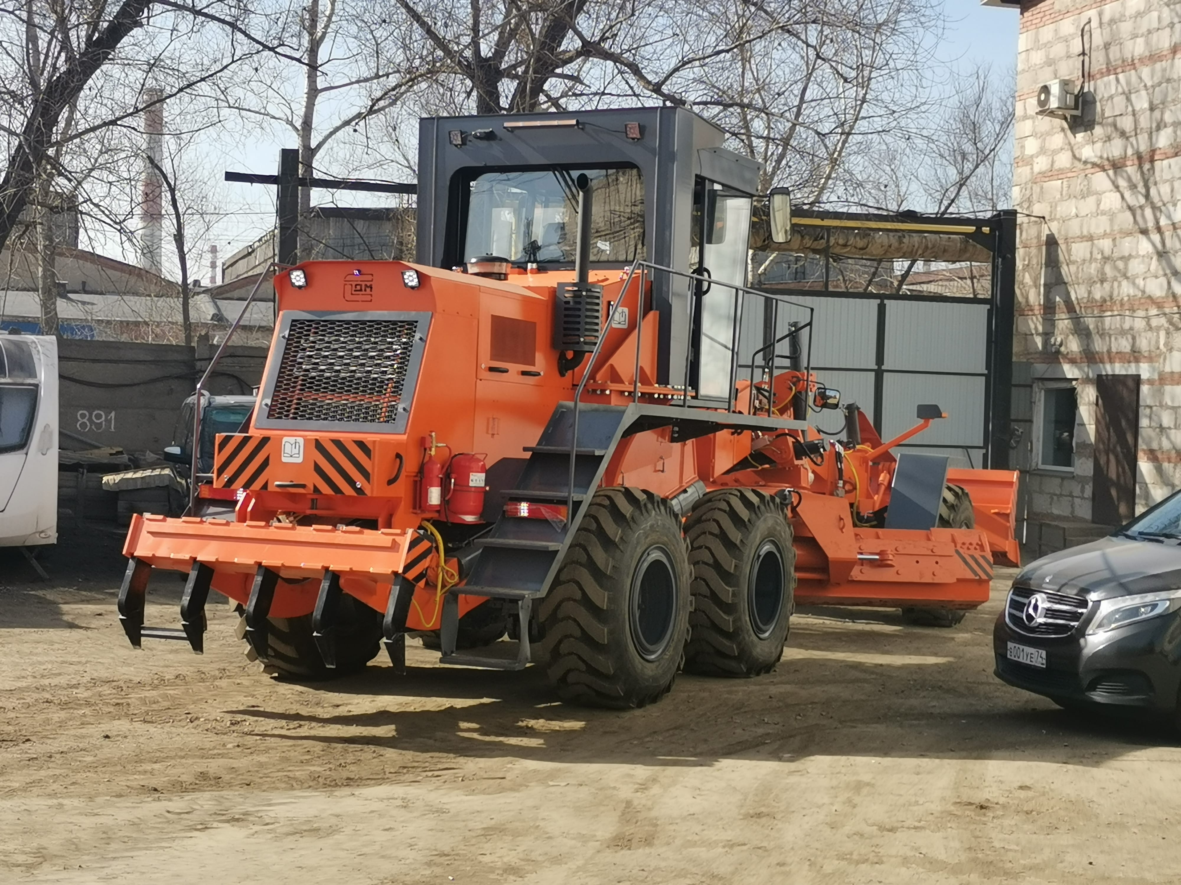 Карьерный автогрейдер СДМ-25 Шайр — фото 3
