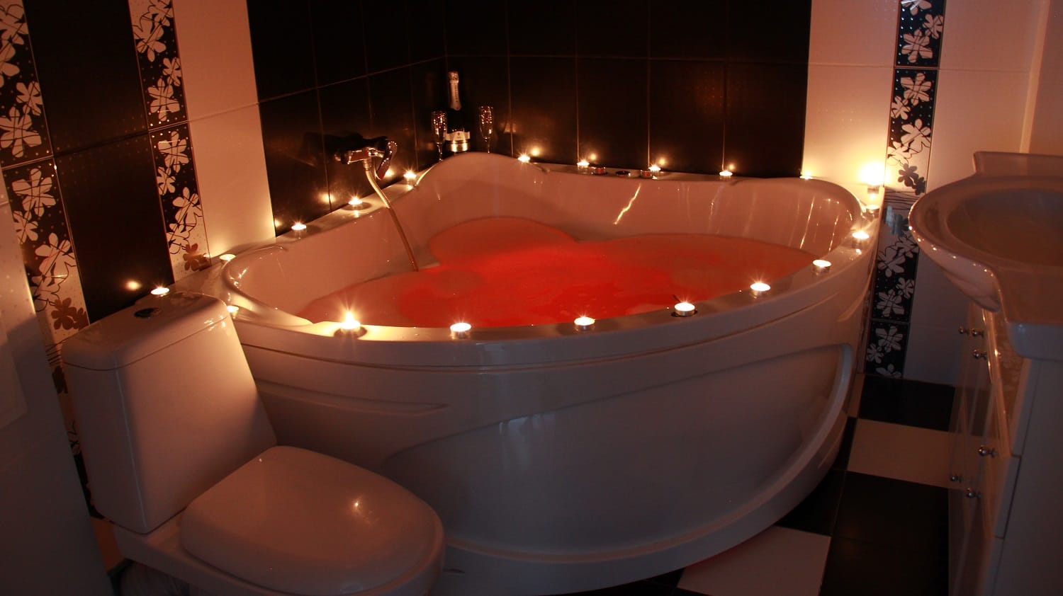 Сдам на часы,              ночь,              сутки Солнечная 6 — фото 17