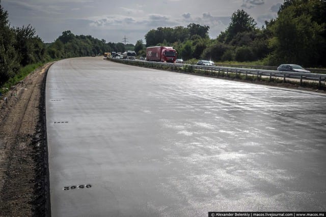 "Работа и вакансии" техникам дорожного движения на стройплощадках в Германии