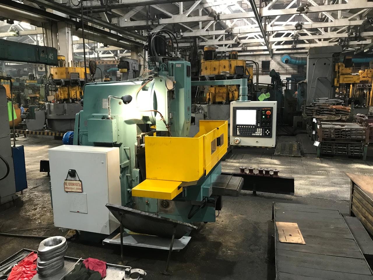 Станки фрезерные с ЧПУ — фото 2