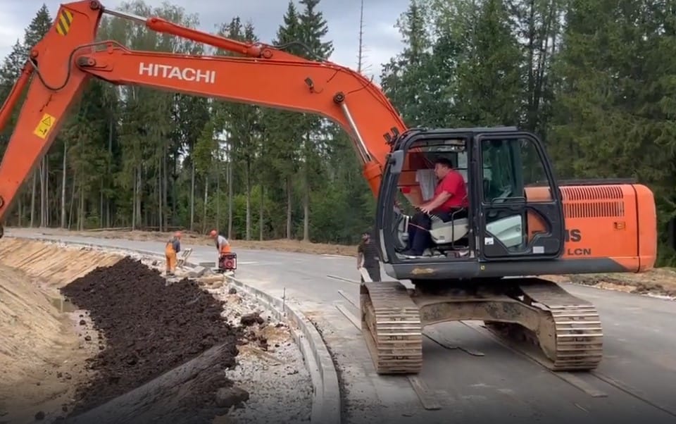 Гусеничный экскаватор HITACHI ZX180 LCN-5G 2014г