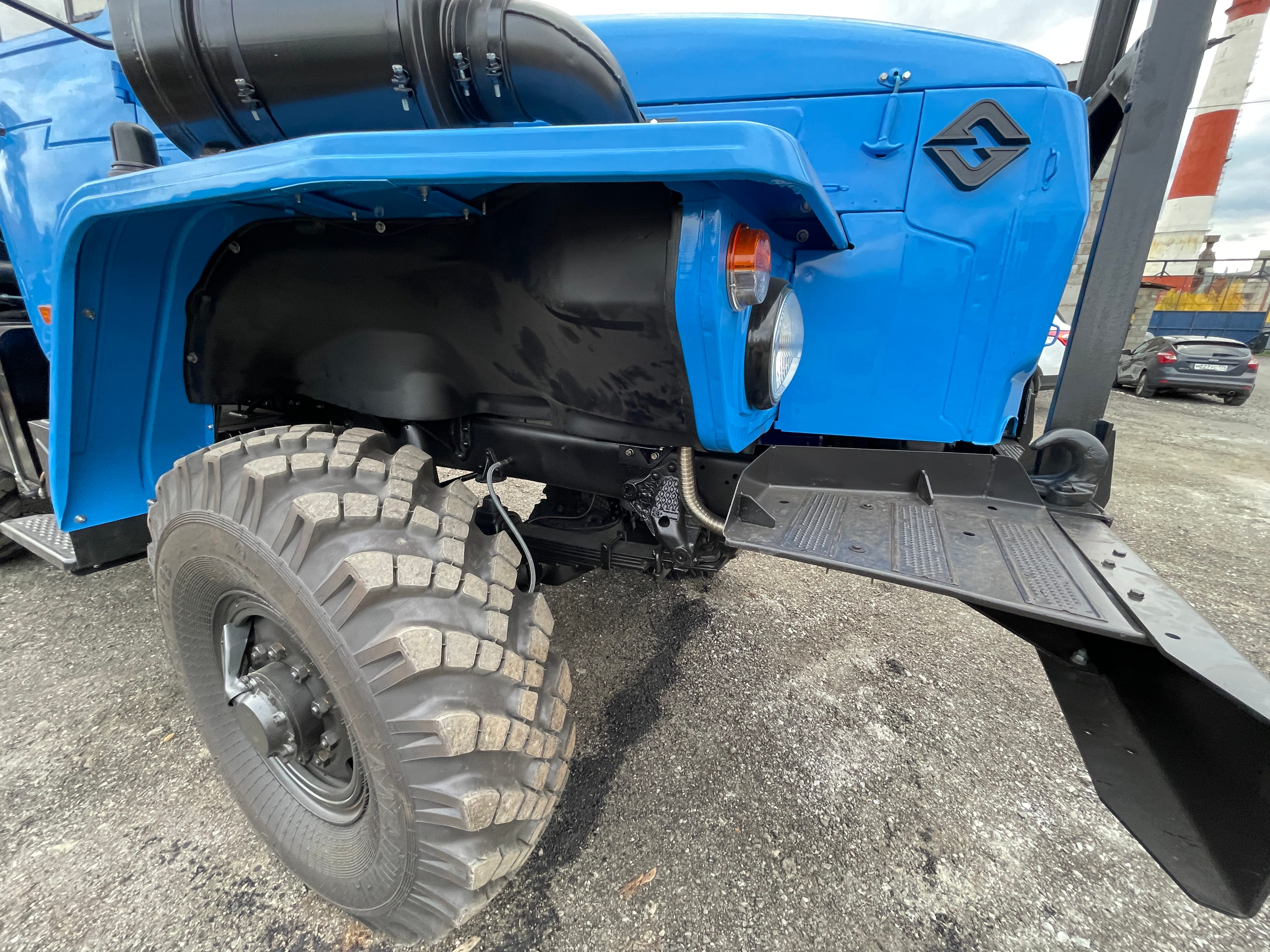 Лесовоз Урал 5557 капремонт 2025 с кму Велмаш 10-74 Лизинг — фото 4