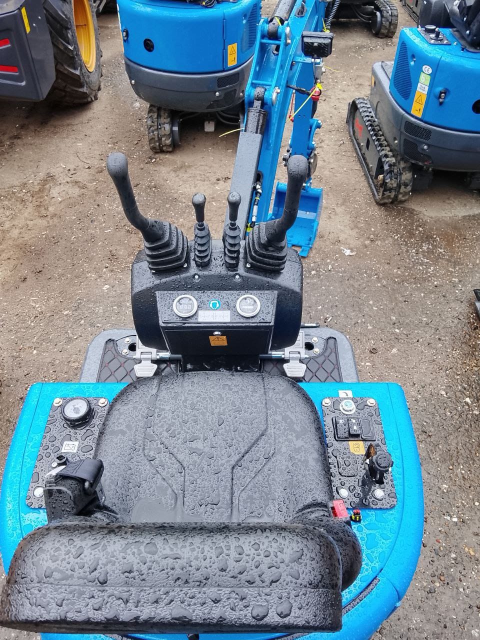 Продажа нового мини-экскаватора Rippa R10 5 — фото 3