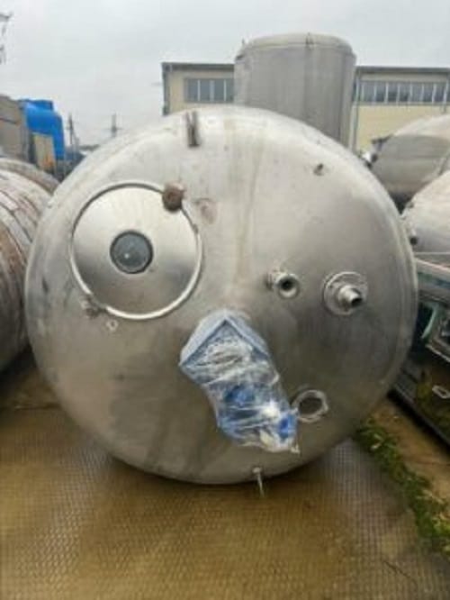 Емкость нержавеющая, объём — 4,3 куб.м., Я1-ОСВ-4,3, с рубашкой, термоизоляцией, мешалка, инв 12909