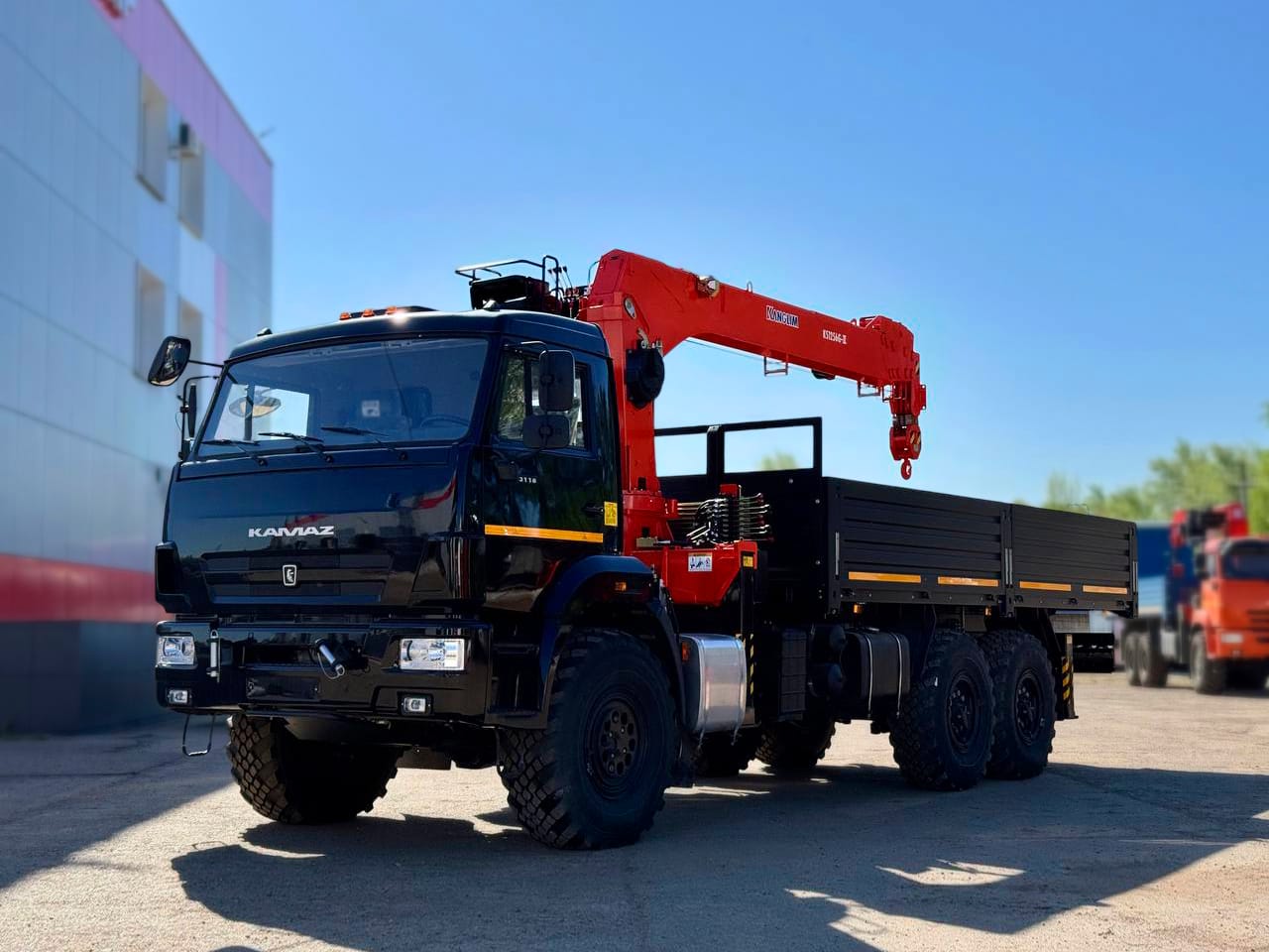 КамАЗ 43118 с КМУ Kanglim 1256