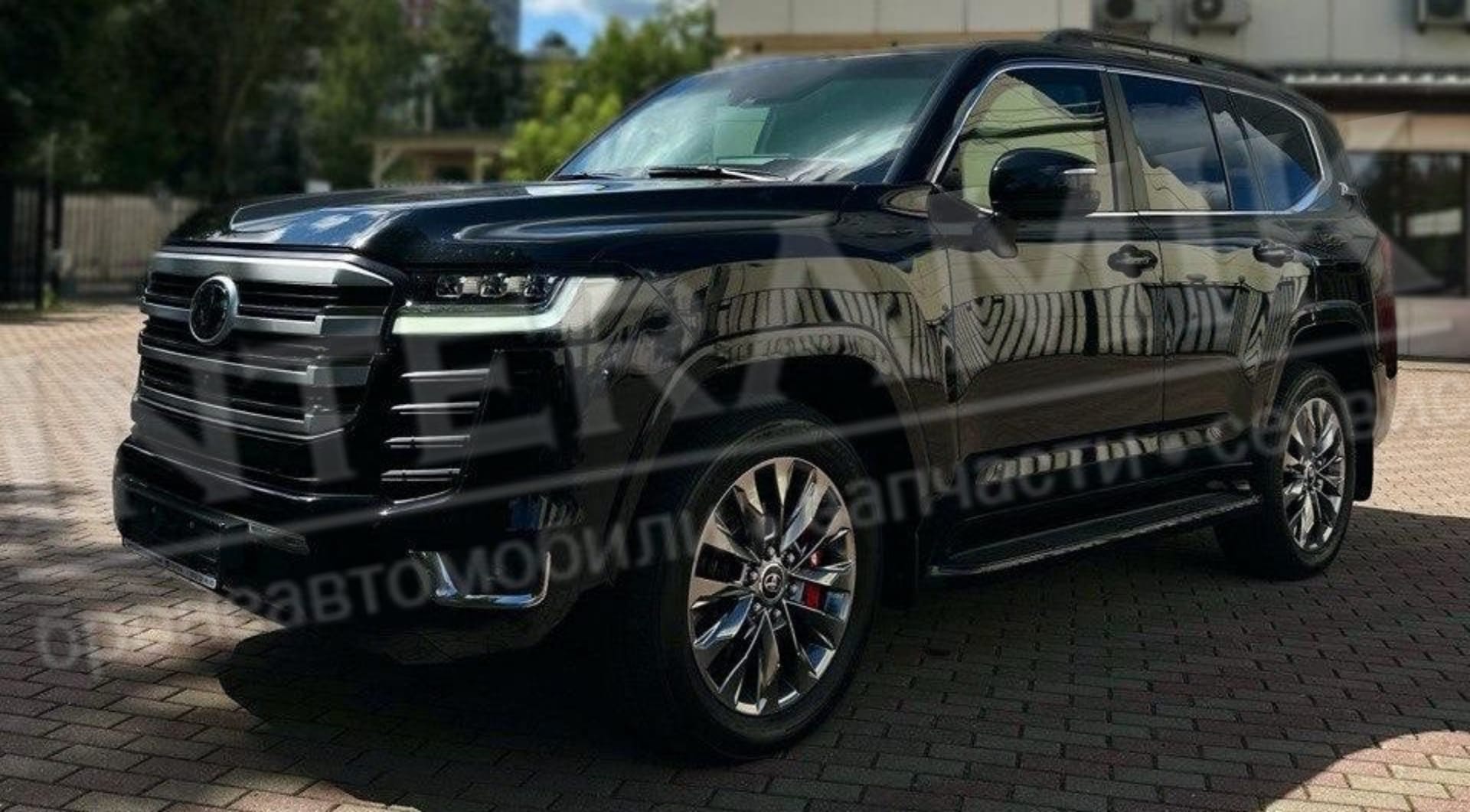 Бронированный Toyota Land Cruiser 300 (B6/B7) — фото 7